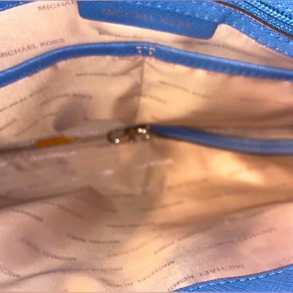 MICHAEL KORS Saffiano Leather Bag, EUC - Picture 11 of 11